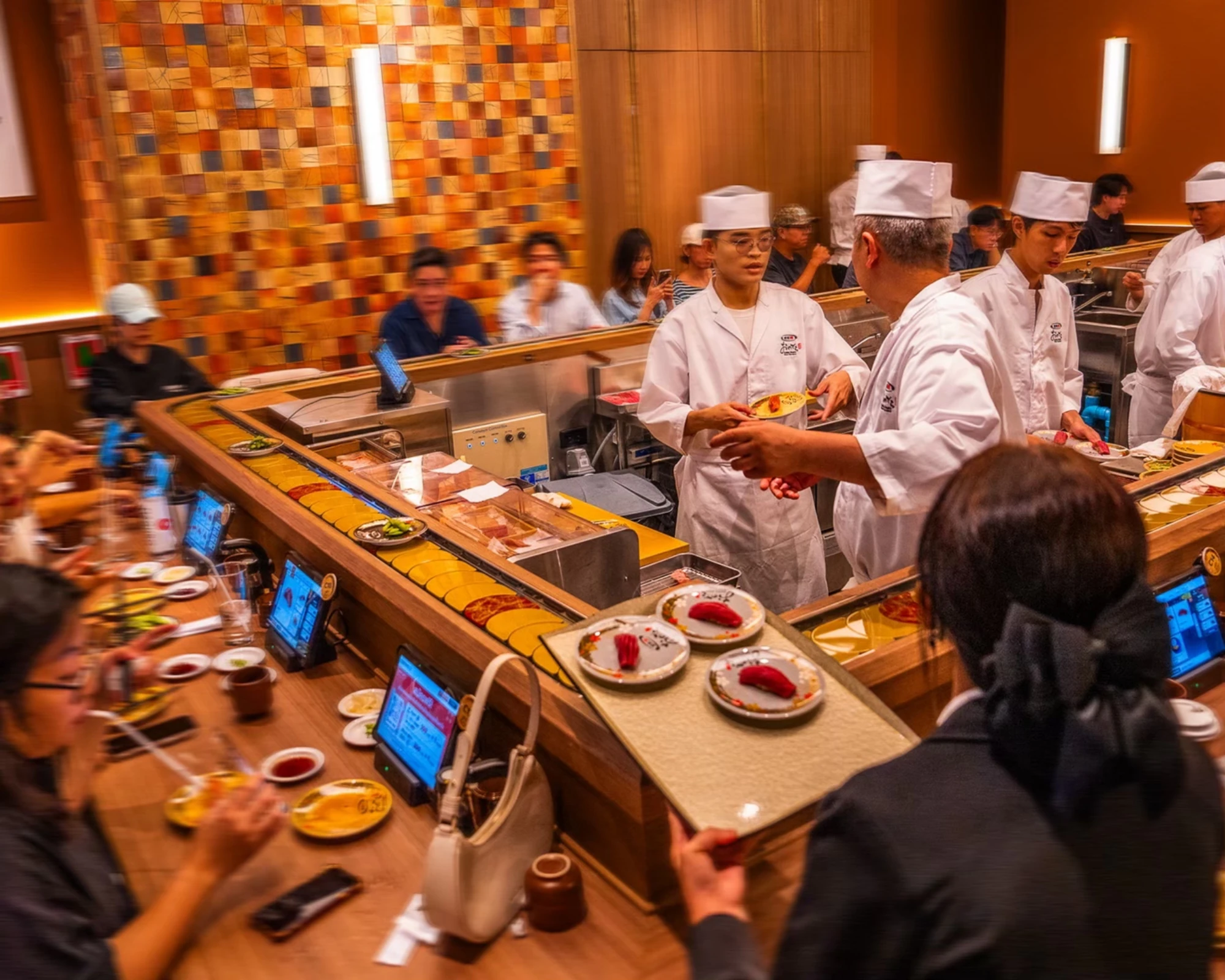 MAGURO GROUP เปิด “Kaiten Sushi Ginza Onodera” สาขาแรกในไทย และใหญ่ที่สุดในเอเชีย ชูจุดเด่นซูชิสายพานระดับพรีเมียม คัดสรรวัตถุดิบแท้จากญี่ปุ่น ปั้นสดทุกคำ